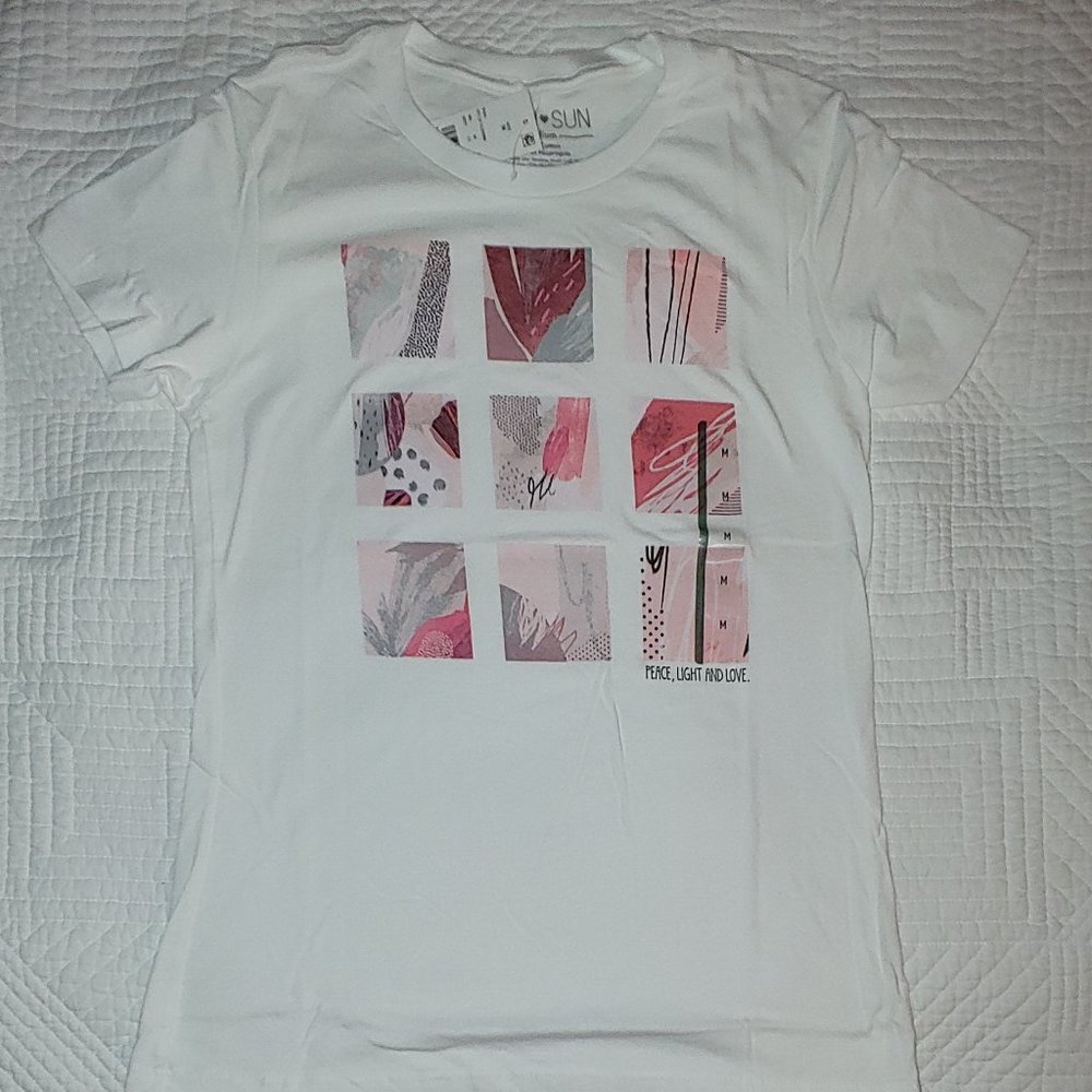 Fifth Sun Women's White T-Shirt Peace, Light &Love